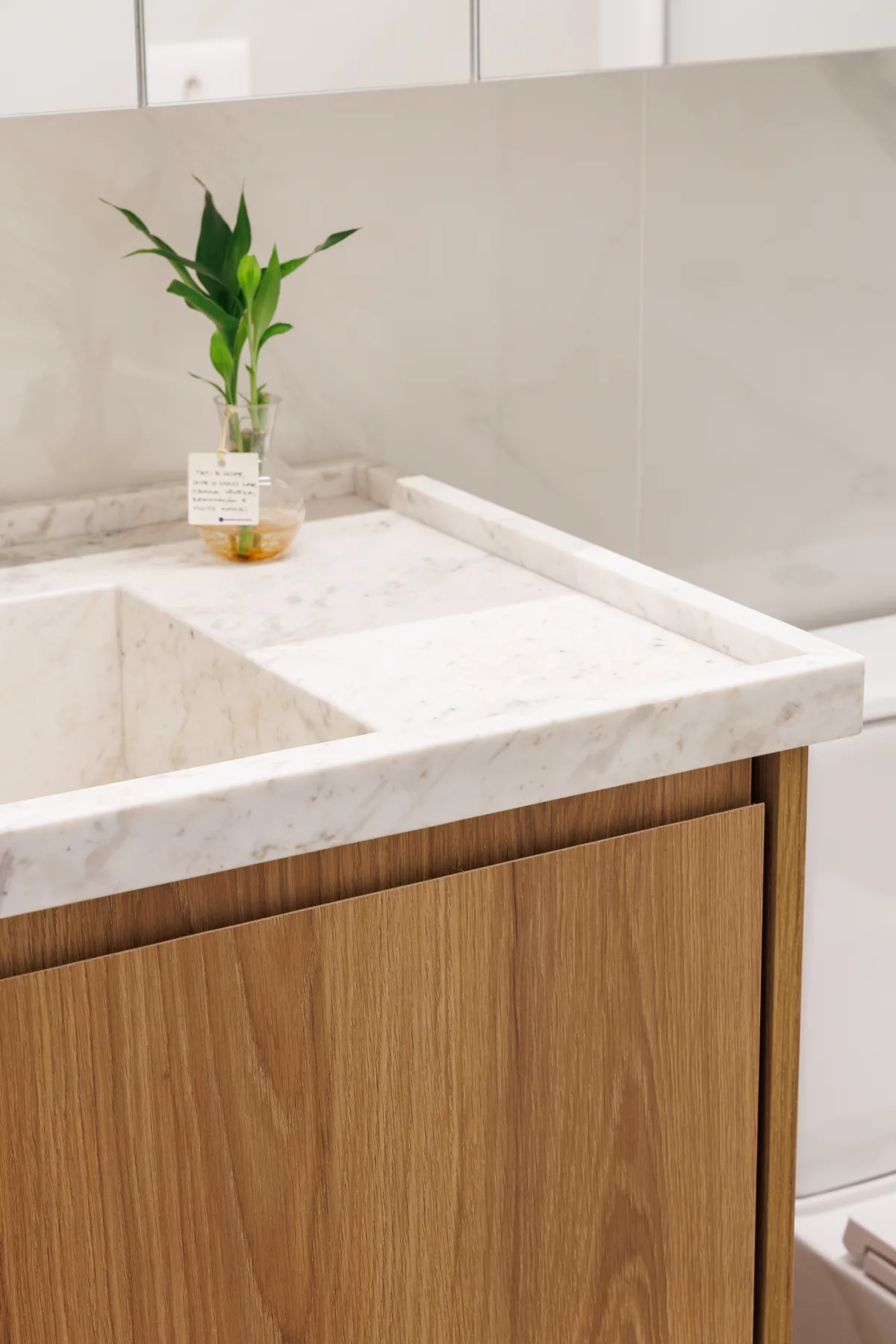 Revestimento em Pedra Natural — Apto 805