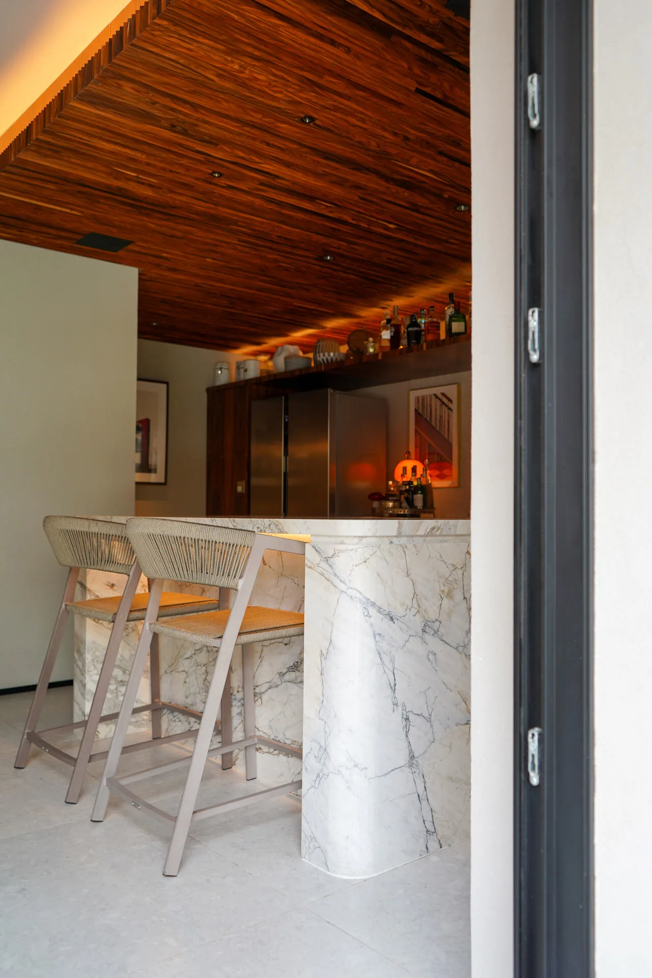 Bar Gourmet com Ilha Curva — Celana