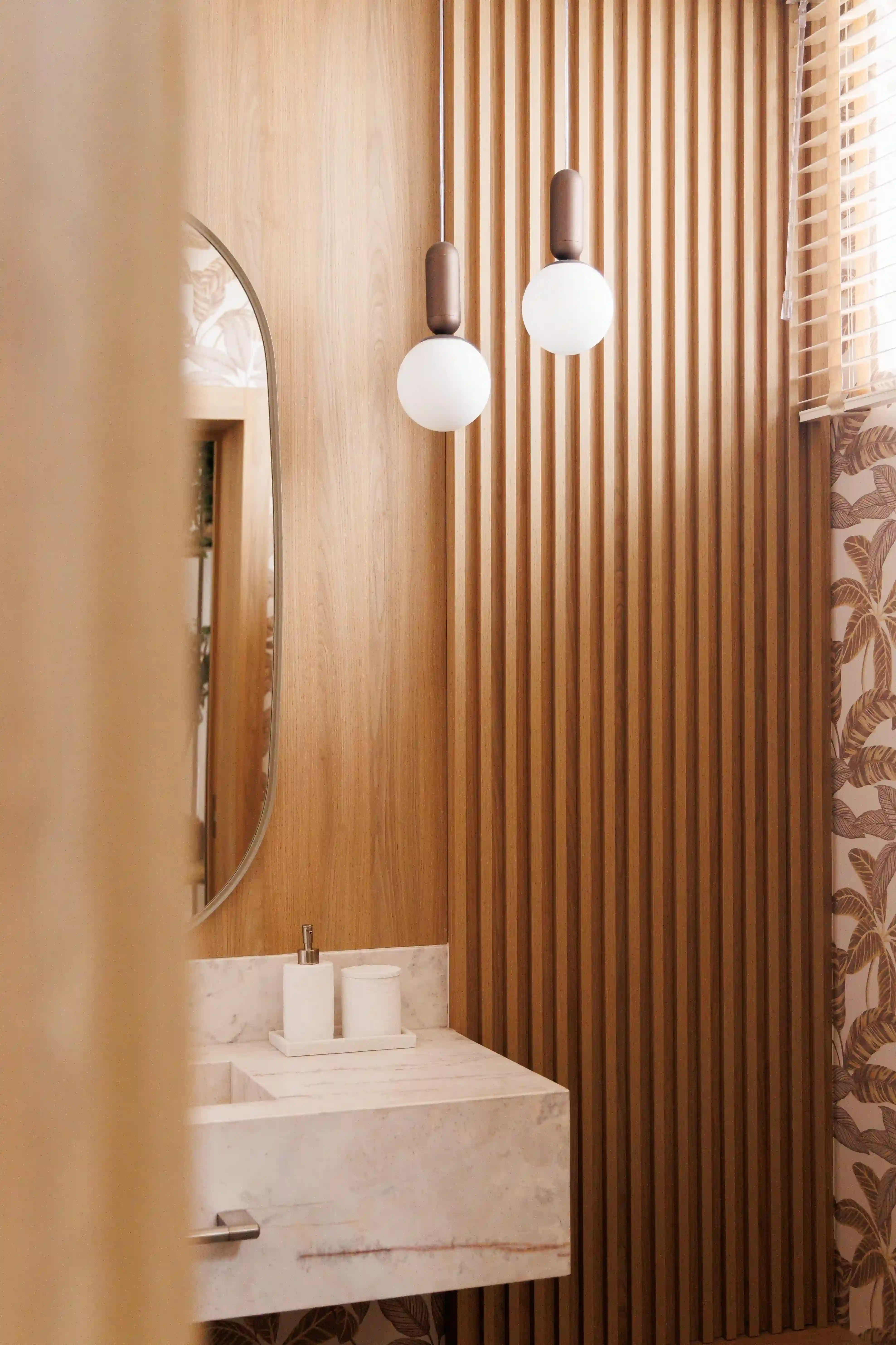 Lavabo com Cuba em Mármore — Quatro Barras